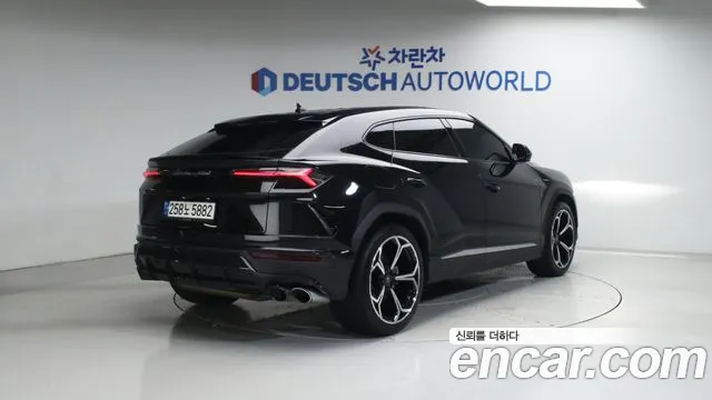 Lamborghini Urus 2021 — фото 3