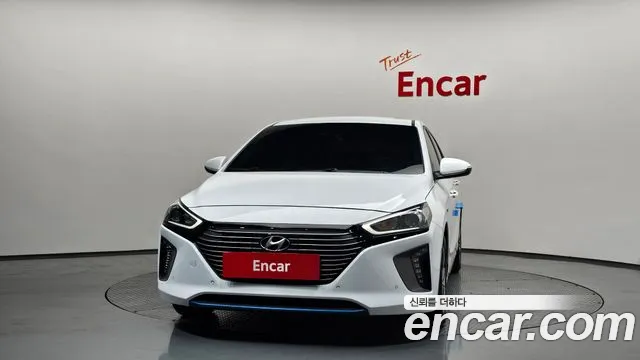 Hyundai Ioniq 2019 — фото 3