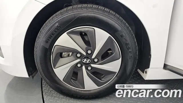 Hyundai Ioniq 2019 — фото 5