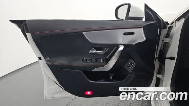 Mercedes-Benz CLA-Class 2022 — фото 14