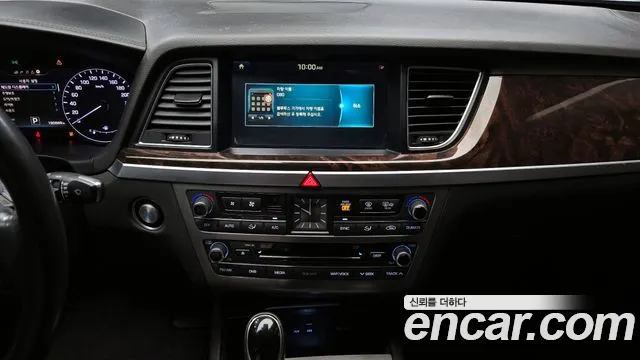 Hyundai Genesis 2016 — фото 14