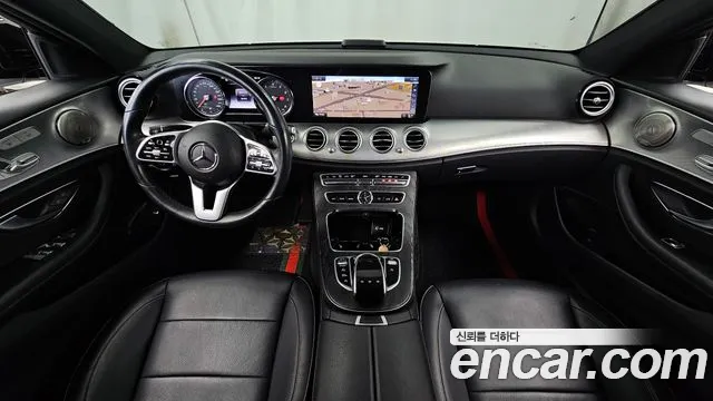 Mercedes-Benz E-Class 2020 — фото 10