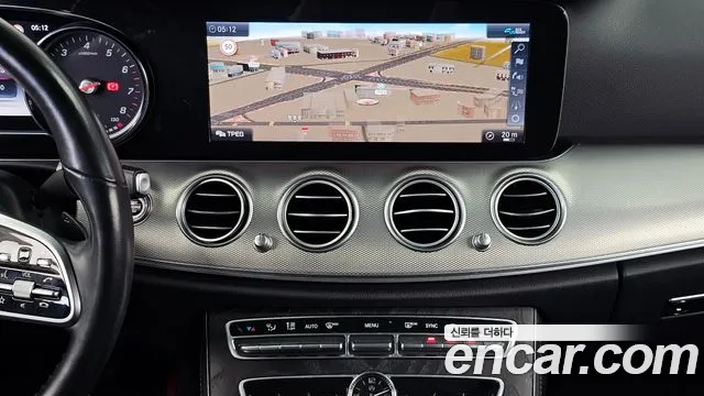Mercedes-Benz E-Class 2020 — фото 20