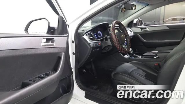 Hyundai Sonata 2020 — фото 13