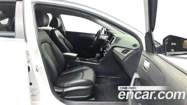 Hyundai Sonata 2020 — фото 17