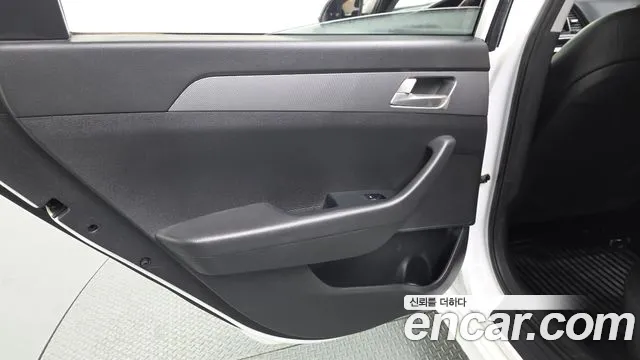 Hyundai Sonata 2020 — фото 15