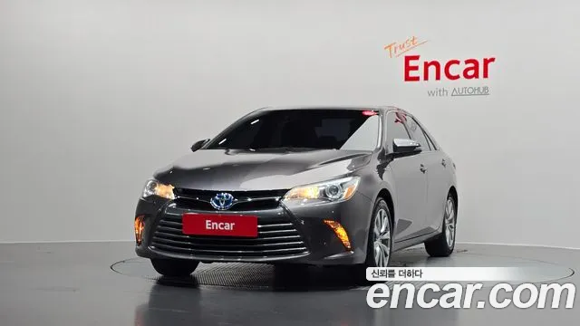 Toyota Camry 2017 — фото 3