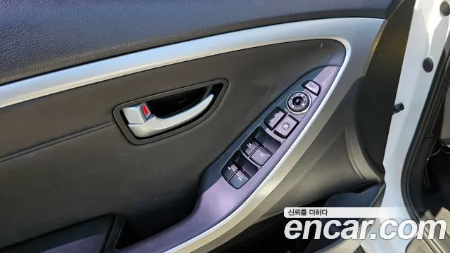 Hyundai i30 2014 — фото 17
