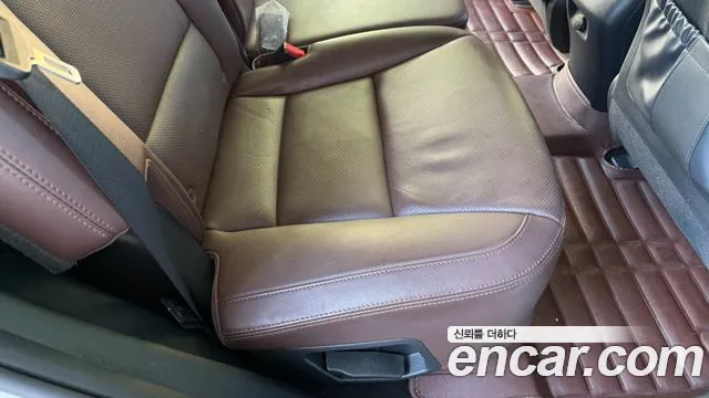 Hyundai Santafe 2017 — фото 16