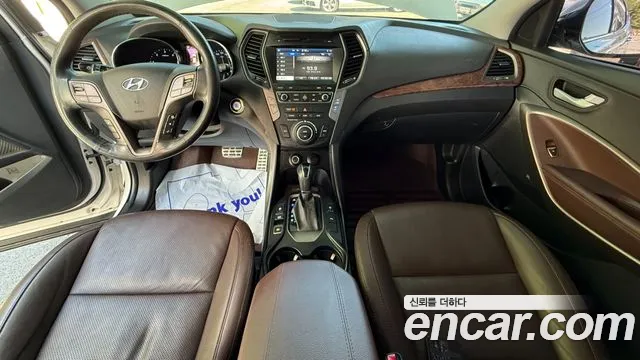 Hyundai Santafe 2017 — фото 19