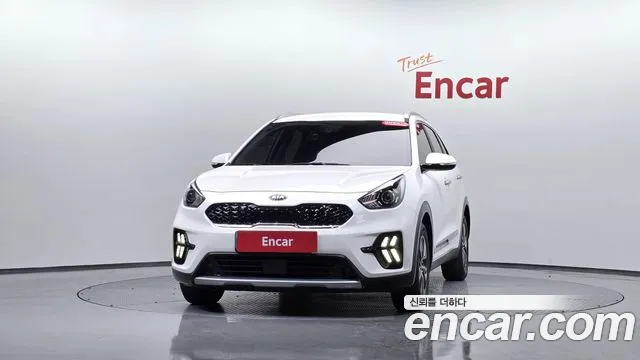 Kia Niro 2021 — фото 2