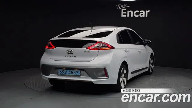 Hyundai Ioniq 2018 — фото 2