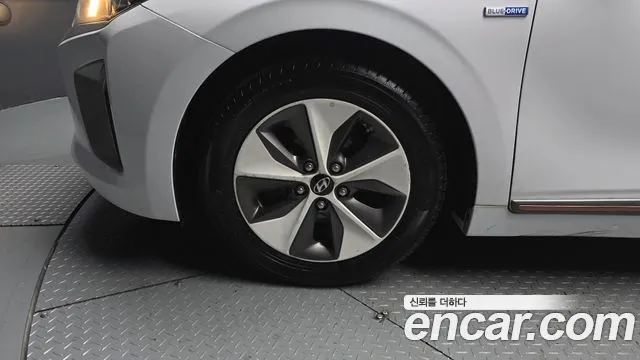Hyundai Ioniq 2018 — фото 5