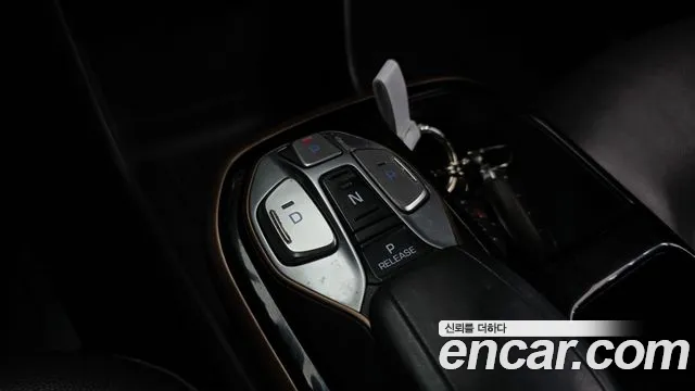 Hyundai Ioniq 2018 — фото 9