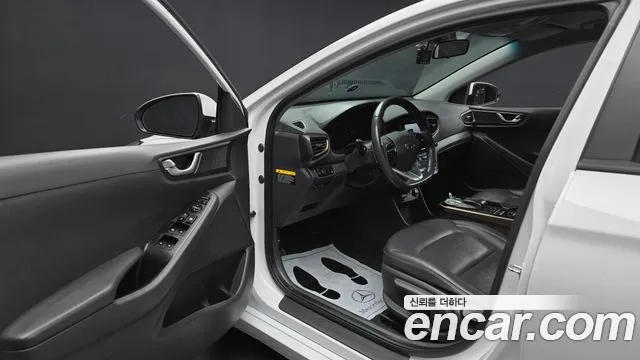 Hyundai Ioniq 2018 — фото 10