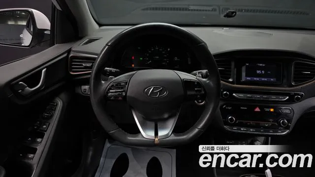 Hyundai Ioniq 2018 — фото 13