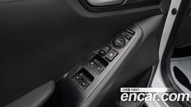 Hyundai Ioniq 2018 — фото 17