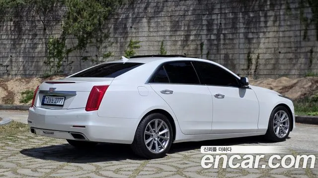 Cadillac CTS 2017 — фото 2