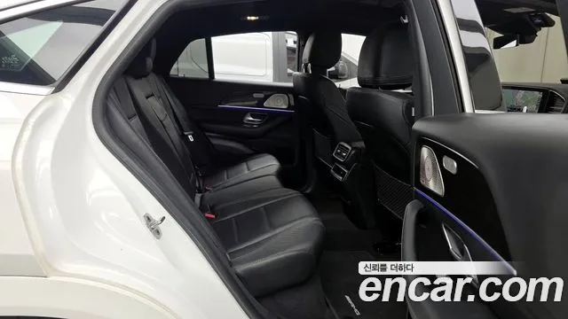 Mercedes-Benz GLE-Class 2023 — фото 18