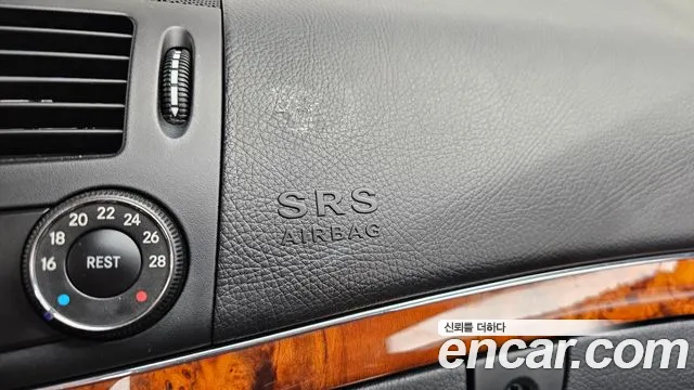 Mercedes-Benz E-Class 2009 — фото 16