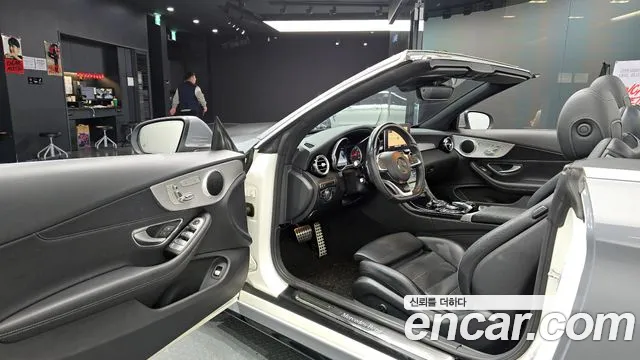 Mercedes-Benz C-Class 2017 — фото 10