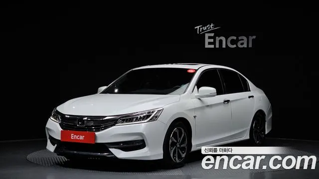 Honda Accord 2017 — фото 1