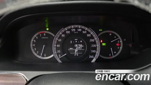 Honda Accord 2017 — фото 8