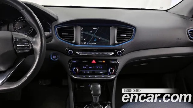 Hyundai Ioniq 2016 — фото 14