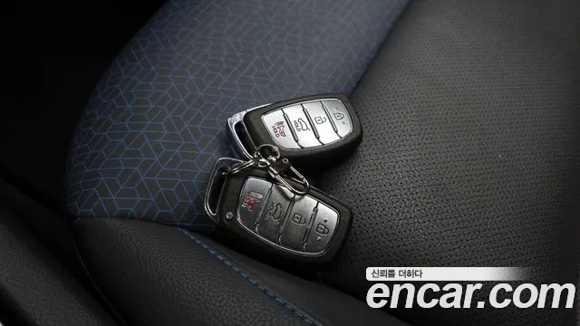 Hyundai Ioniq 2016 — фото 19