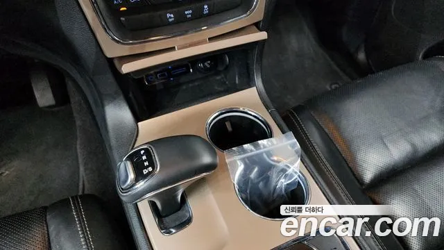 Jeep Cherokee 2015 — фото 9