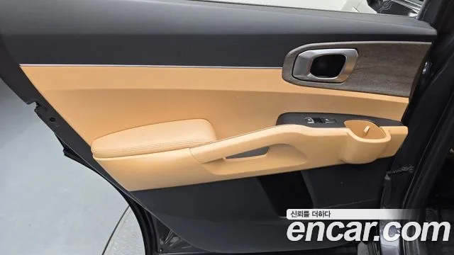 Kia Sorento 2022 — фото 15