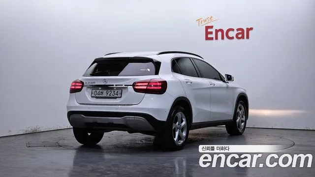 Mercedes-Benz GLA-Class 2018 — фото 1