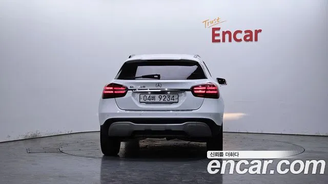 Mercedes-Benz GLA-Class 2018 — фото 3