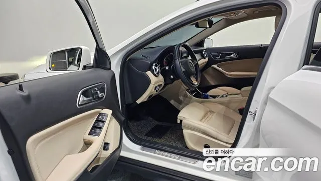 Mercedes-Benz GLA-Class 2018 — фото 12