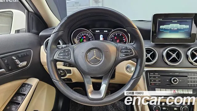 Mercedes-Benz GLA-Class 2018 — фото 18