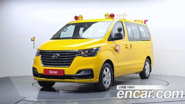 Hyundai Starex 2019 — фото 3