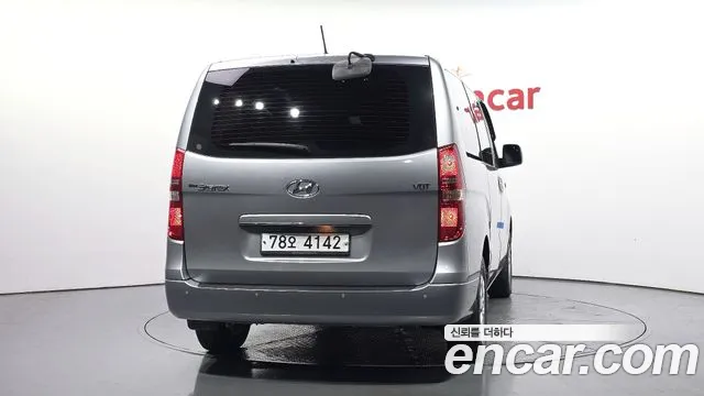 Hyundai Starex 2017 — фото 4