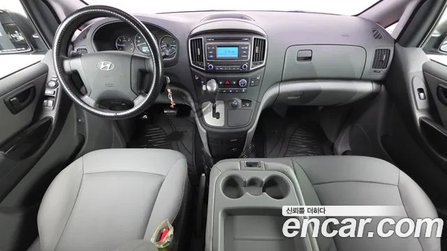 Hyundai Starex 2017 — фото 7