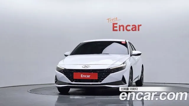 Hyundai AVANTE 2023 — фото 3
