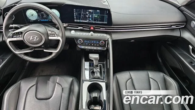 Hyundai AVANTE 2023 — фото 10