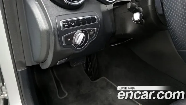 Mercedes-Benz C-Class 2015 — фото 18