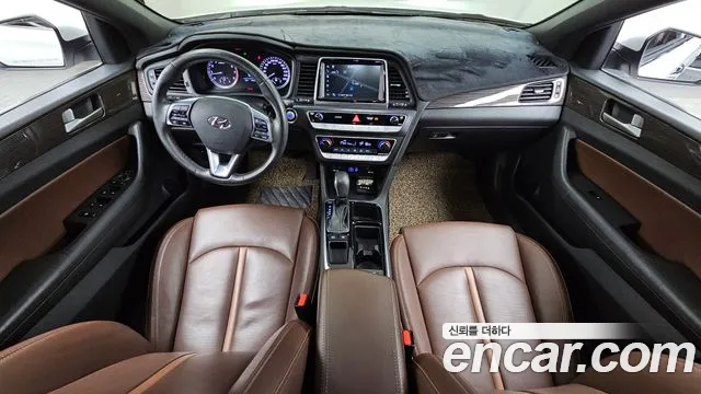 Hyundai Sonata 2018 — фото 10