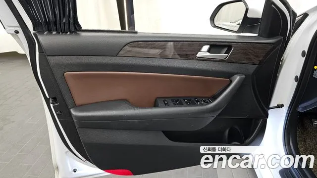 Hyundai Sonata 2018 — фото 14