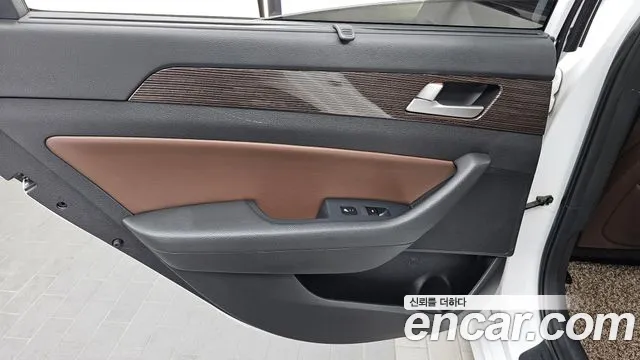 Hyundai Sonata 2018 — фото 15