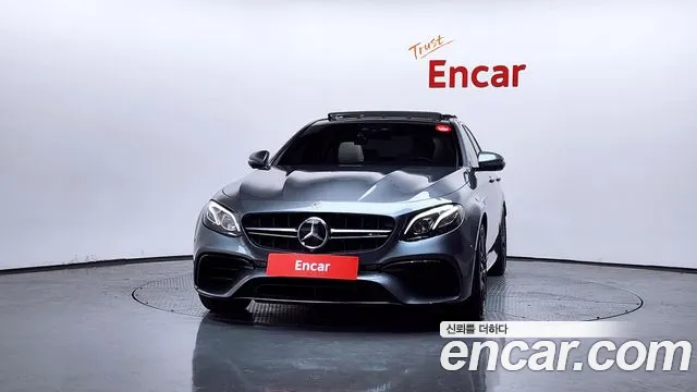Mercedes-Benz E-Class 2019 — фото 3