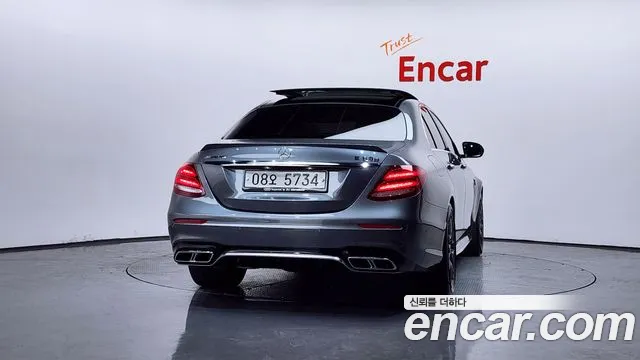 Mercedes-Benz E-Class 2019 — фото 4