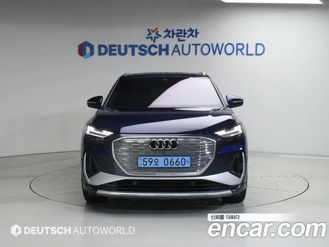 Audi Q4 e-tron 2025 — фото 3