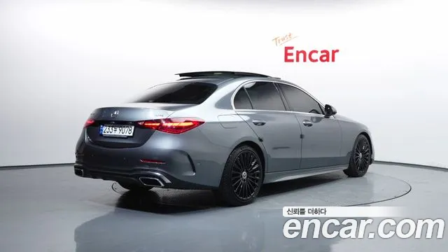 Mercedes-Benz C-Class 2023 — фото 2