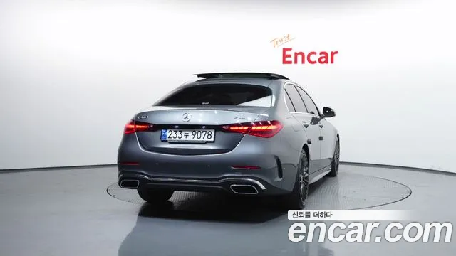 Mercedes-Benz C-Class 2023 — фото 4