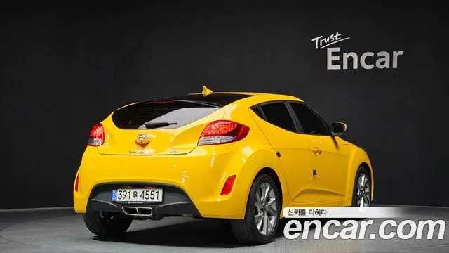 Hyundai Veloster 2017 — фото 2